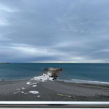Trilocale 50Mt Dalla Spiaggia เซสตรี เลวานเต ภายนอก รูปภาพ