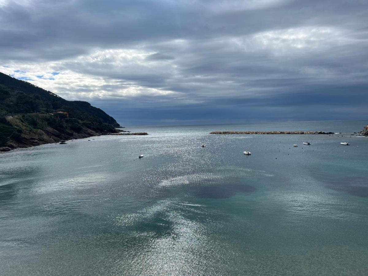 Trilocale 50Mt Dalla Spiaggia เซสตรี เลวานเต ภายนอก รูปภาพ